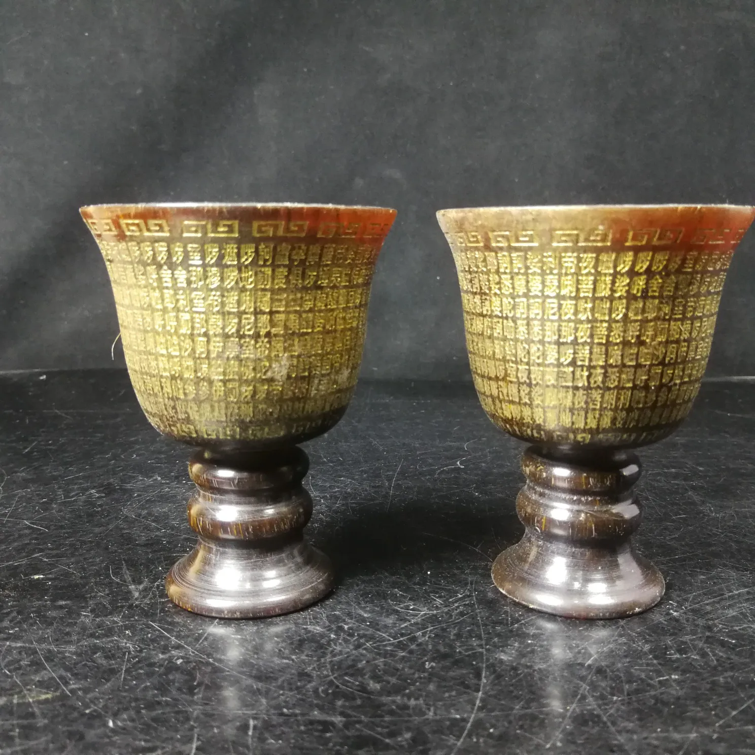 A Pair of Home Crafts Imitation ox Horn Tea Set Cups With Exquisite Workmanship and Beautiful Appearance is Worth Collecting