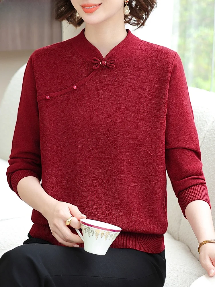 

Новый вязаный свитер 2024 года в традиционном китайском стиле, модный топ для женщин среднего и старшего возраста, из полиэстера, акрила и нейлона.