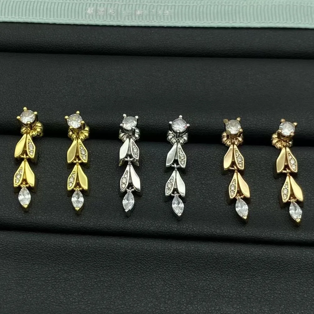 

2025 New fashion creativity Sparkling leaf stud earrings suitable for women high-quality exquisite luxury holiday jewelry gifts