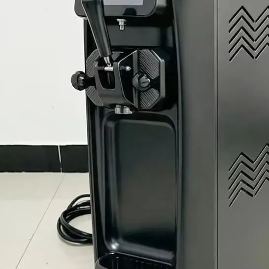 BL25E Stainless Steel Ice Cream Maker One Year Warranty Single Flavor Commercial Soft Serve Machine For Catering Business