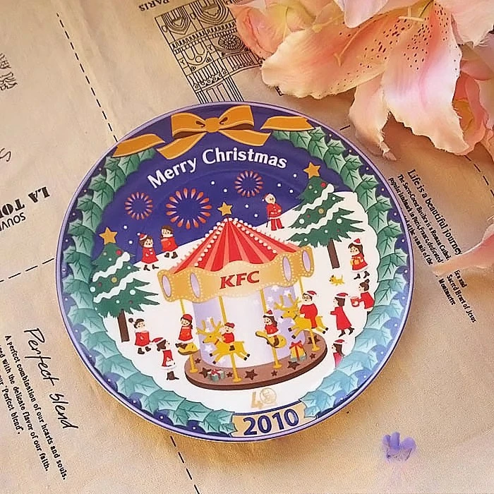 

Керамическая посуда Круглая костяная фарфоровая инвентарь Тарелка в форме сердца Рождественская тарелка