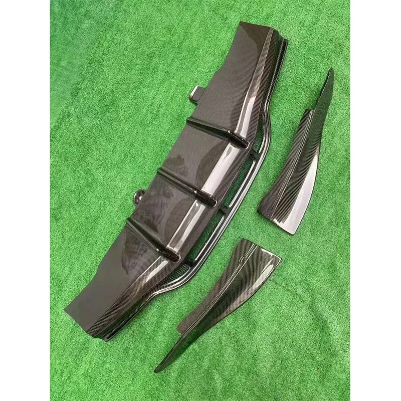 

Для Mercedes Benz C Class W205 C63 C43 260 C300 15-18 Двухдверный задний бампер из углеродного волокна, диффузор, спойлер, задняя губа