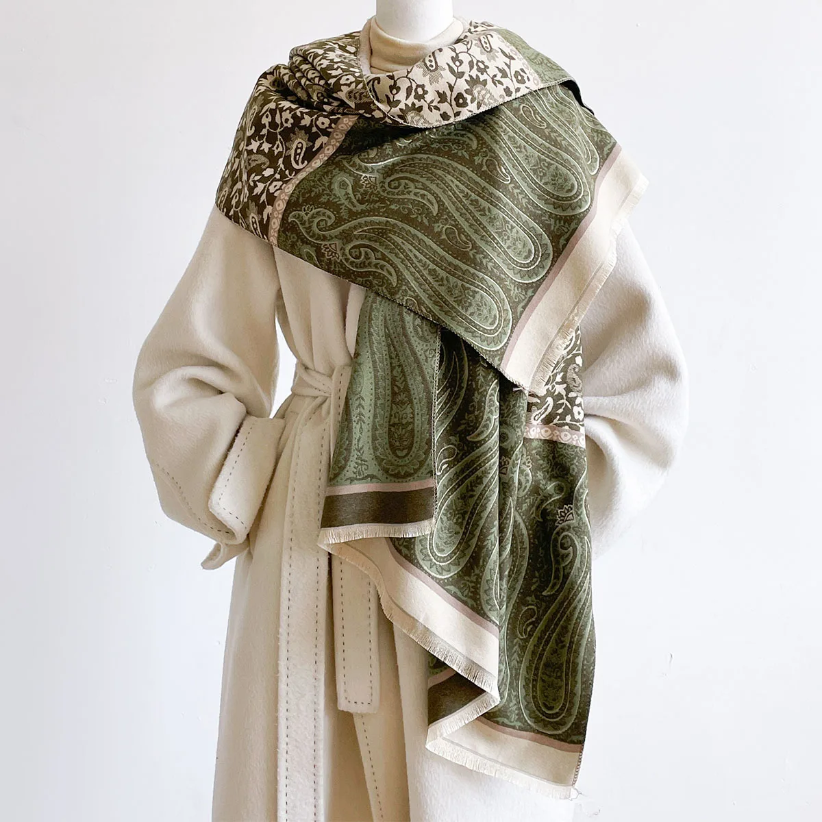 High Texture Retro Paisley Patchwork Cashmere Feel Scarf For Women Oversized Fringed Shawl All Match Autumn Winter Fashion