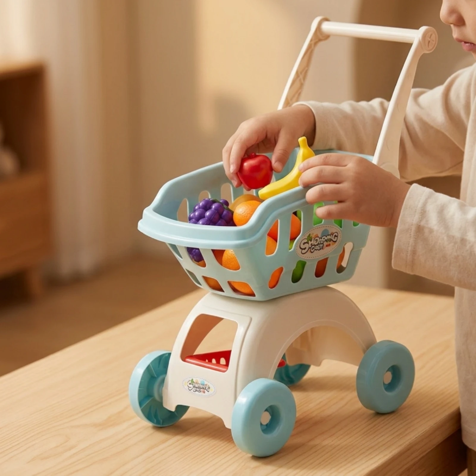 chariot-de-courses-jouet-leger-et-robuste-pour-tout-petits-ideal-pour-la-salle-de-jeux-et-l'interieur