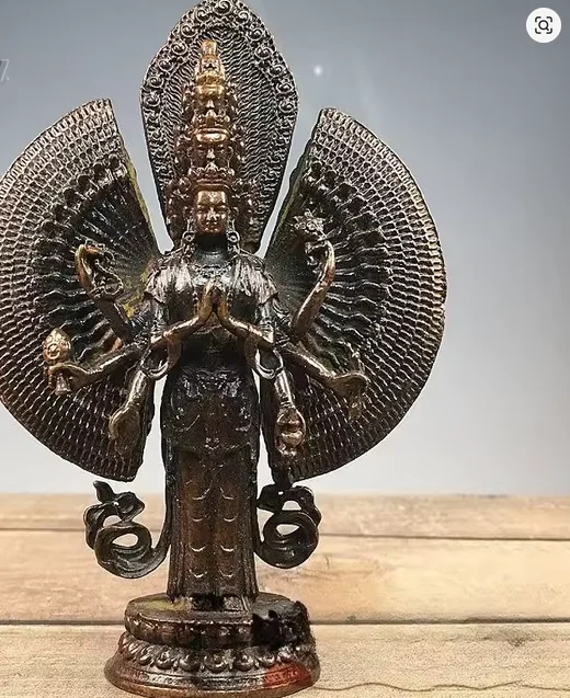 Tibetan Buddhist Eleven-Faced Thousand-Armed Avalokiteshvara Bodhisattva Bronze Statue for Home Worship Display