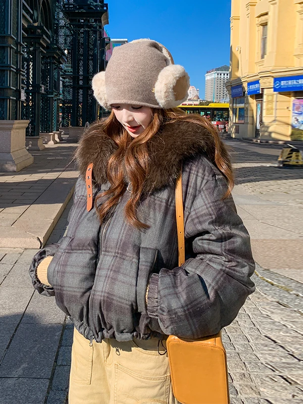 따뜻한 체크무늬 다운 재킷 여성용 겨울 코트 두꺼운 디자인 퍼 칼라 한국 버전 스트레이트 컷 폴리에스터 섬유