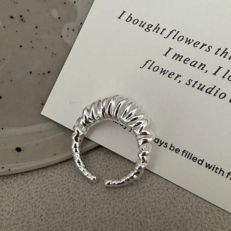 

Wholesale S925 Sterling Silver Retro Ring Korean Version East Gate Original Single Ring Design 925 Silver Jewelry for Engagement