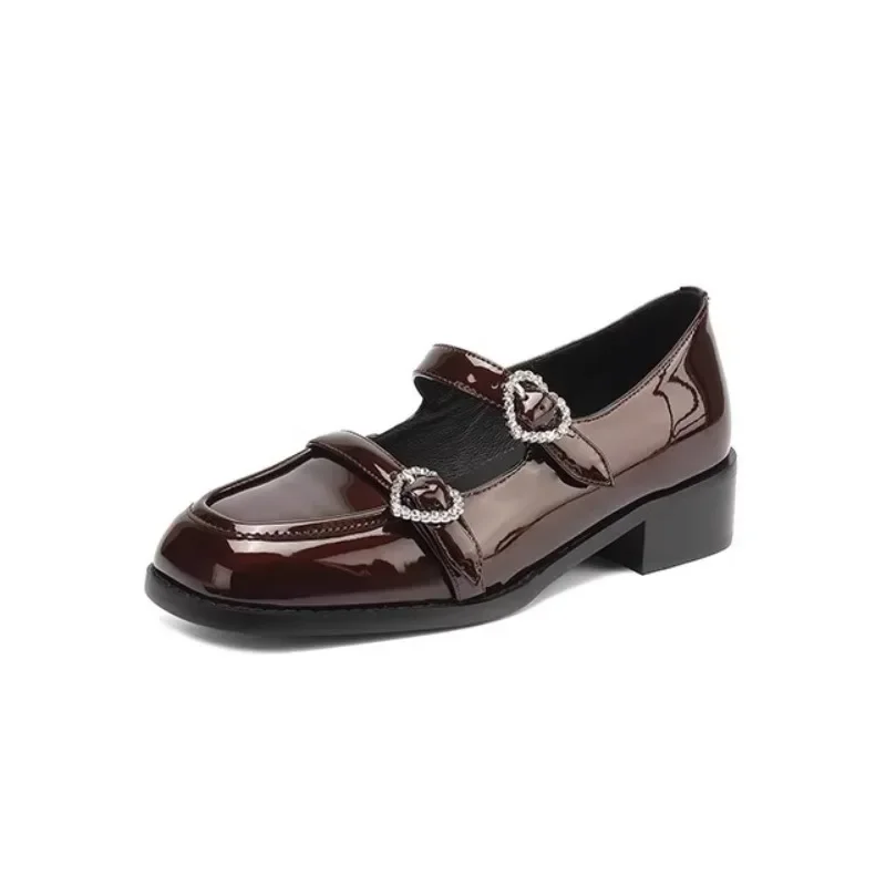 أحذية السيدات 2025 ماركة مشبك حزام المرأة عالية الكعب موضة كريستال مكتب ووظيفي جديد ساحة تو أفضل بائع عالية الكعب