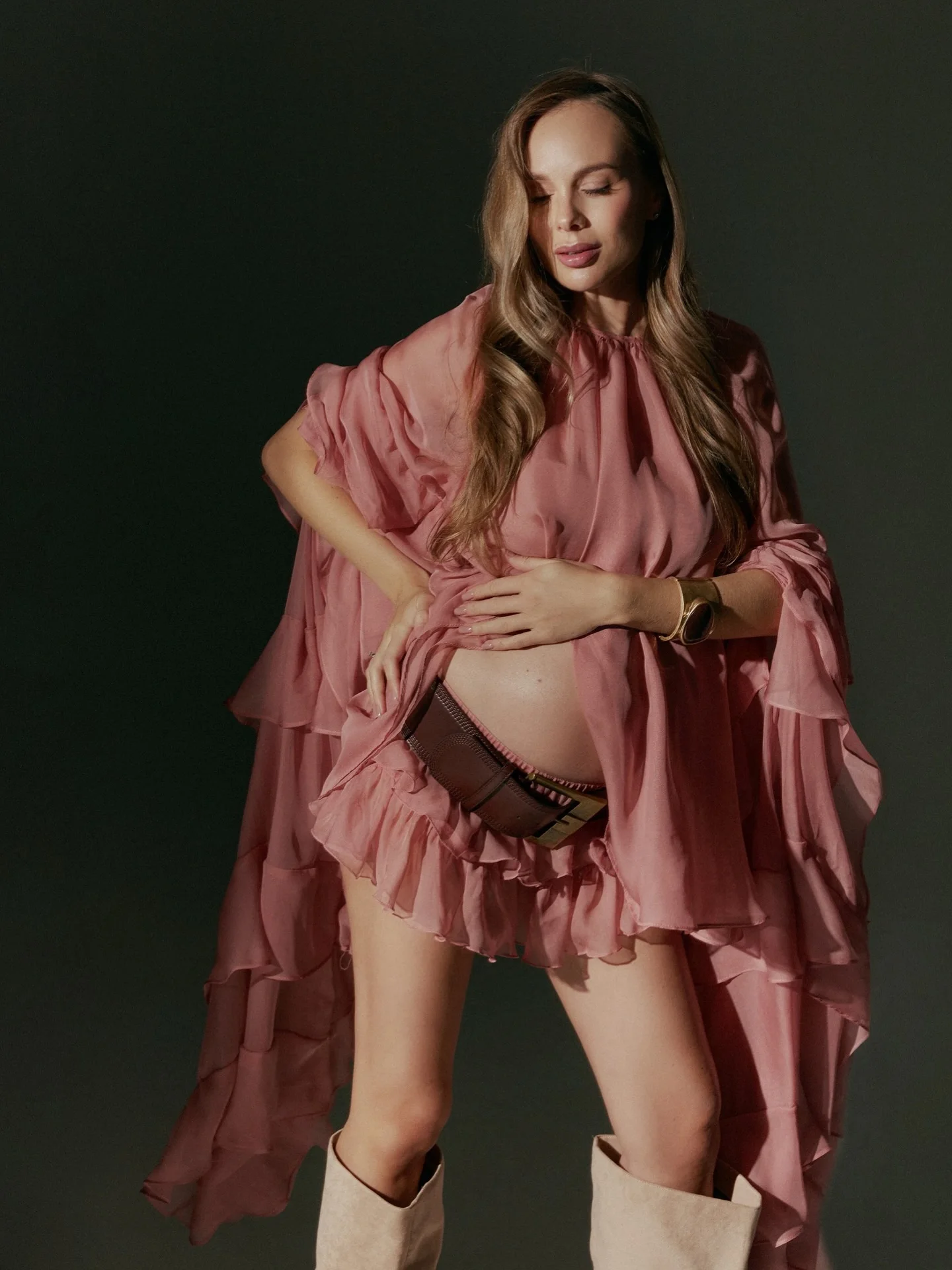 Modna damska sukienka szyfonowa z falbanami, w stylu boho, asymetryczna, z długim rękawem, odkrywająca brzuch, zwiewna sukienka maxi na imprezę, wesele, ciążę, 2026