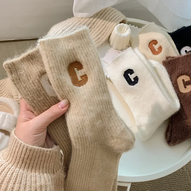 Women's Winter Warm Cashmere Mid-Calf Socks, Korean Ins-Style Minimalist Letter Thick Slouchy Long Socks for Autumn and Winter