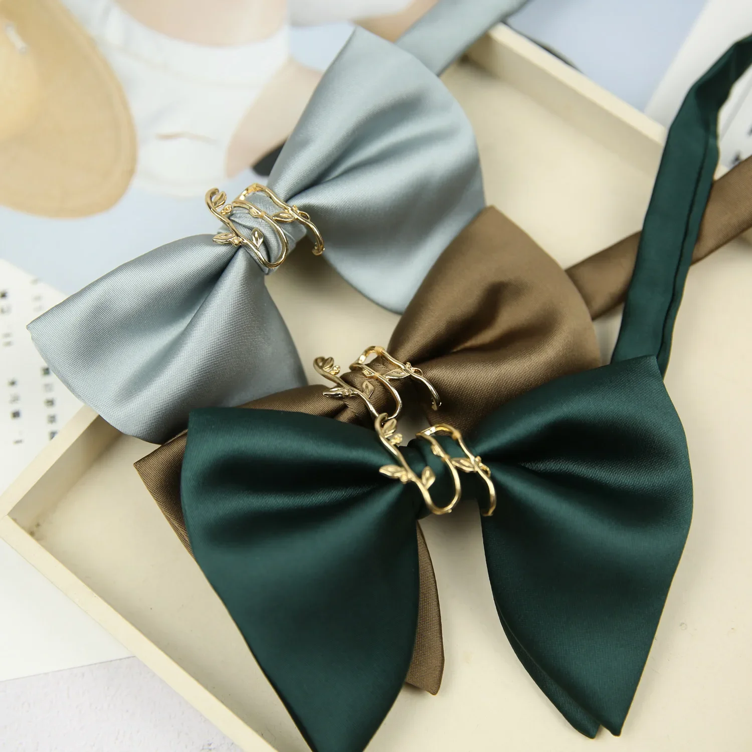 Handmade Knotted Cow Horn Pointed Bow Ties 11*12CM Polyester Solid Large Bowties for Man Groom Wedding Photography Bowknot