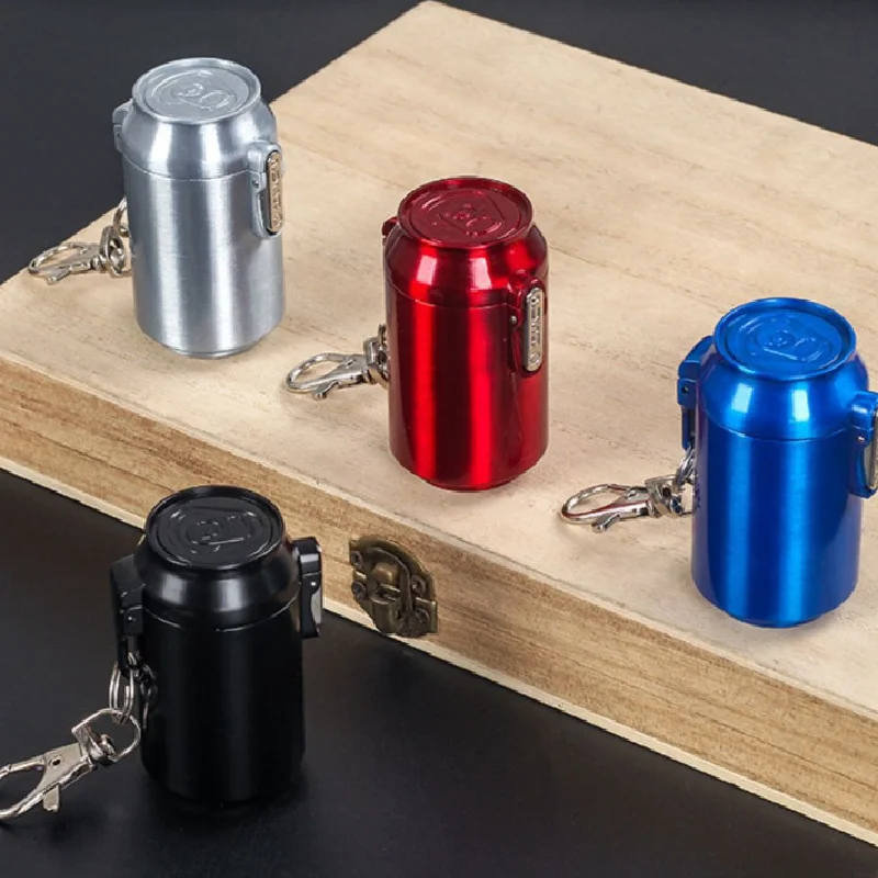 Mini Portable Ashtray Trashcan Keychain Outdoor Pocket Ashtray with Lid Metal Storage Box with Keychain Cigarette Accessories