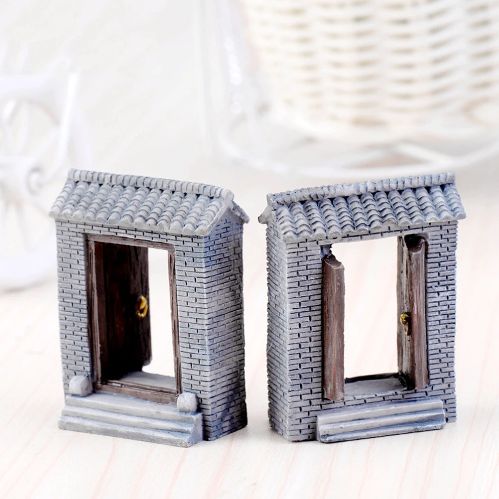 

4pcs Miniature Ornament Brick Door Design Brick Door Craft Micro Landscape Decoration Resin Statue