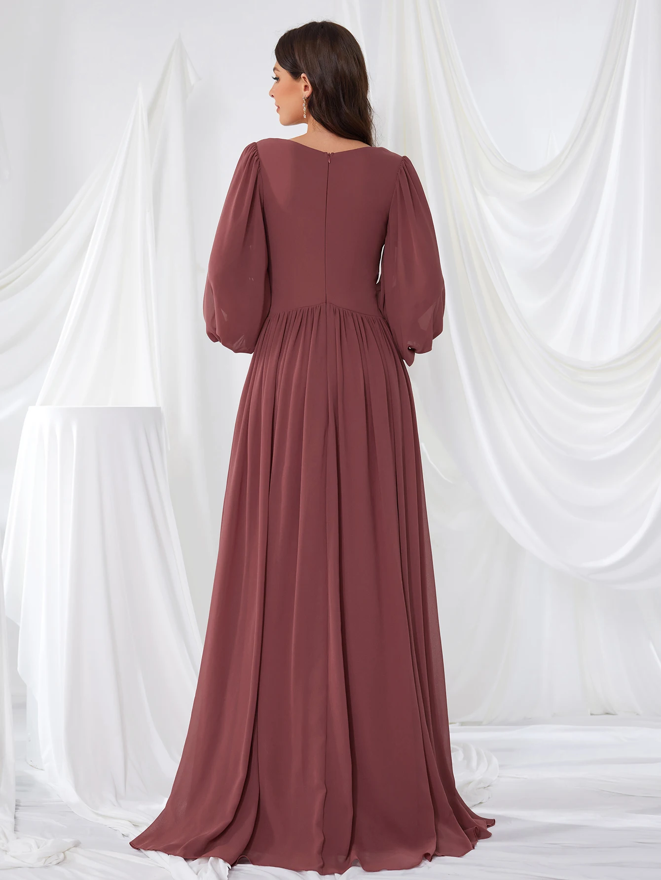 UNITHORSE 여성용 브이넥 긴팔 쉬폰 드레스 스플릿 브라이덜 메이드 맥시 가운