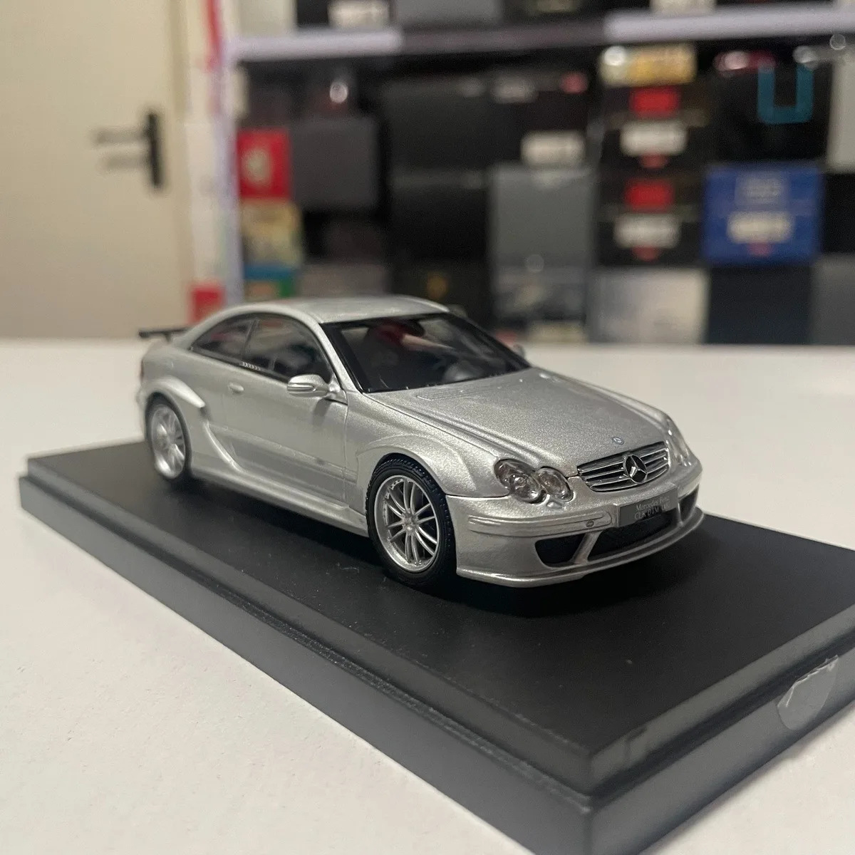 

Diecast 1:43 Scale CLK AMG Coupe C209 Alloy Car Model Collection Souvenir Display Ornaments Vehicle Toy