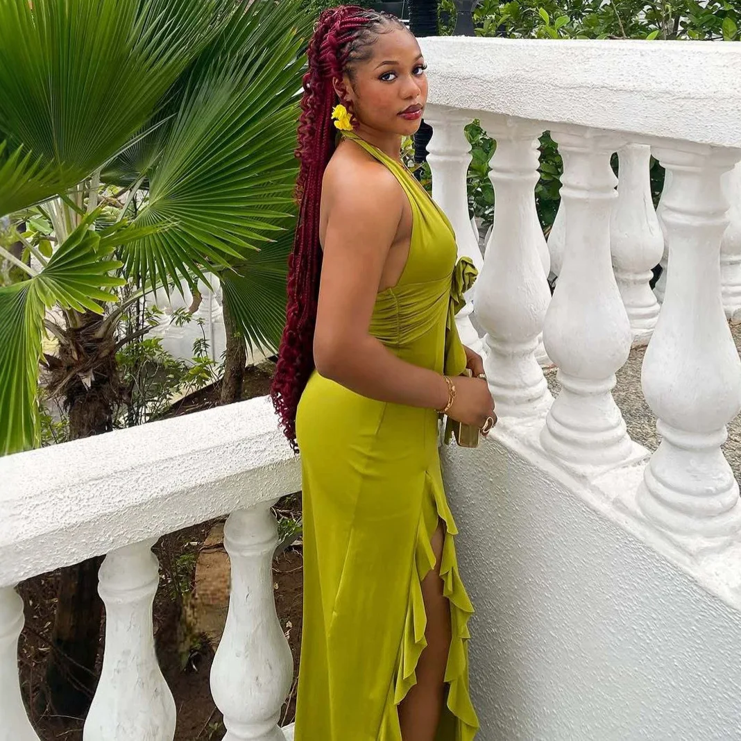 Vestidos largos de noche maxi con cuello halter verde lima personalizados, escote en V profundo, detalle de flores 3D, volantes, abertura alta, vestido largo ajustado para fiesta