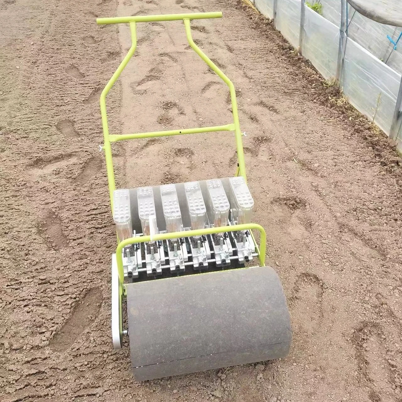 Manual planter 4 rows onion carrot small seed vegetable planter