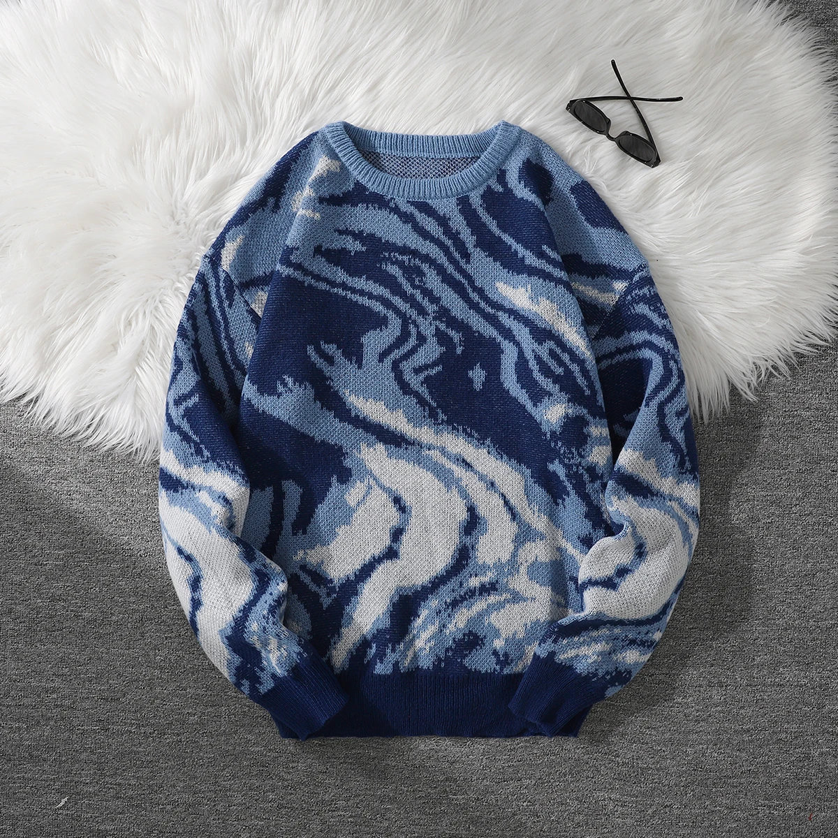 Autumn and winter abstract blue and white wave jacquard double-sided pattern pullover sweater, casual round-neck knitted men's pullover, suitable for daily wear, can be worn by both men and women as an outerwear piece