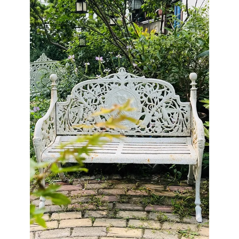 

American country retro old cast iron garden chair, indoor and outdoor balcony garden courtyard B & B leisure seat