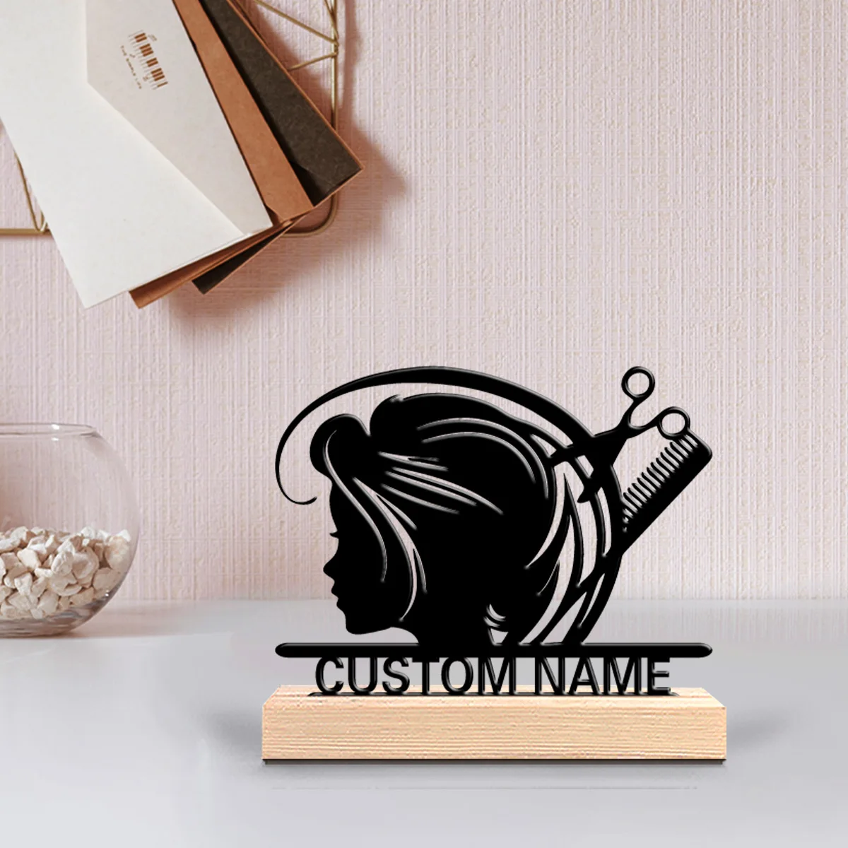 1pc Romantic Personalized Custom Barber Metal Statues Symbolic Desktop Decoration With Wooden Base Suitable For Hairdressers