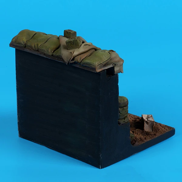 70 * 70mm Resin Model Scene Accessories Model Kit Miniature Toy Vietnam Bunker Base Unassembled and Unpainted  diorama