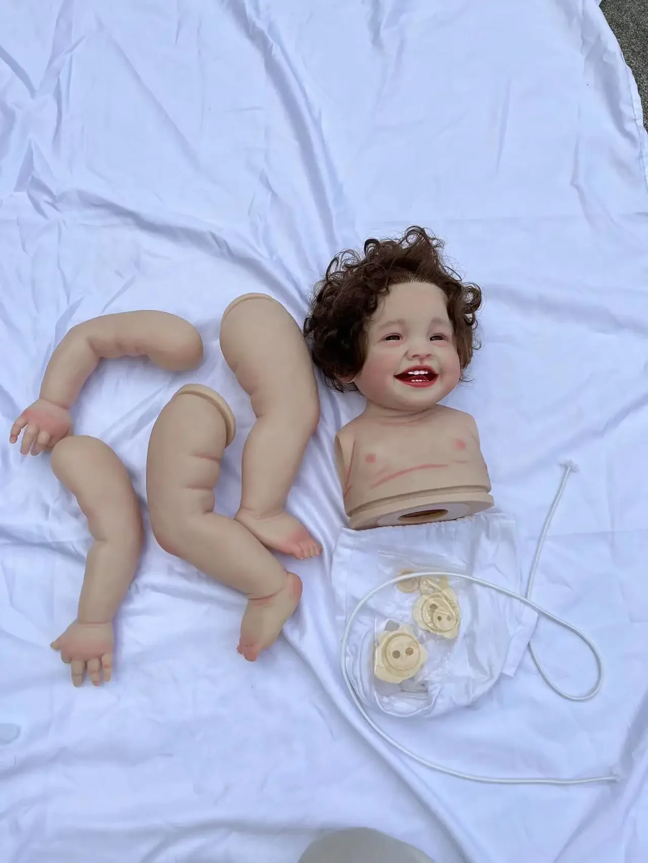 カスタマイズされた限定供給 28 インチリボーンベビードールミラ塗装キット手根付きショートヘア DIY パーツクリスマスギフト