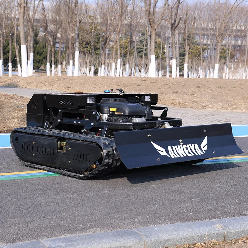 

Customized tracked lawn mower remote control operation factory delivery quality and after-sales guarantee