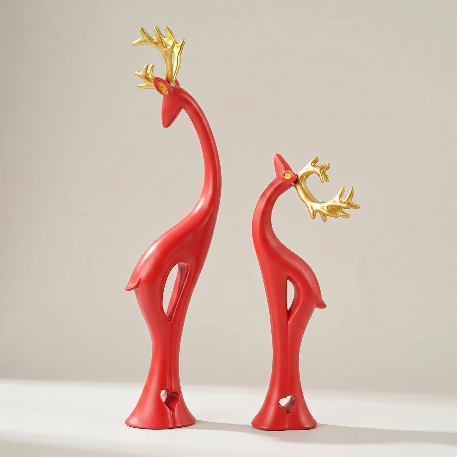 Deer Figurines with Gold Antlers Sculpted Deer Ornament Animal Statue Golden Decorations Lustrous for Couples, Living Room