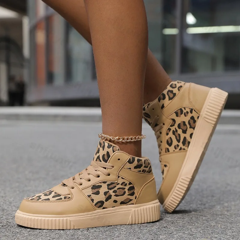 Leopard Design Fashion High Top Casual Sports Shoes for Men 2025 Autumn New Comfortable Versatile Non Slip Niche Chunky sneakers