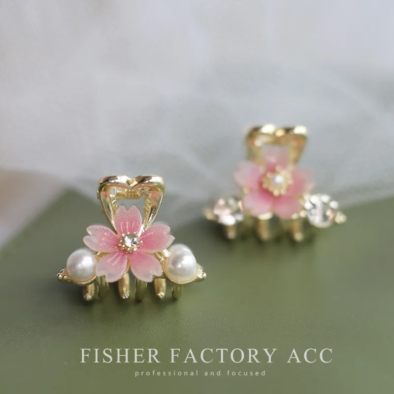 Pink Sakura Hair Claw Clip Mini Size Alloy Metal Claw for Women Girls Kawaii Japanese Style Side Bangs Hair Accessories