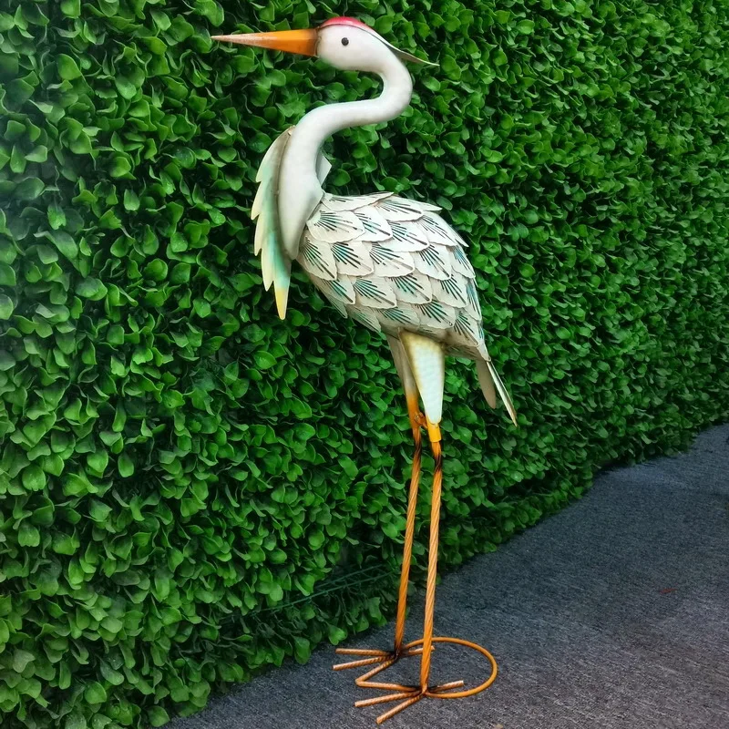 Железная вилла для рукоделия, уличная скульптура, пасторальный сад, живописная зона, красивая сельская местность, кран, украшение в виде животного