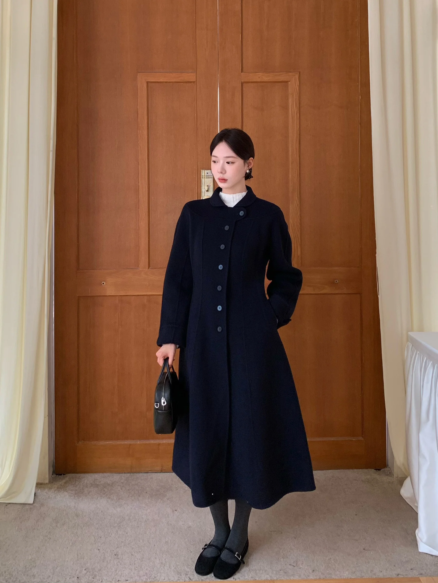 

Женское шерстяное пальто в клетку с застежкой на талии и большими цветами, корейская версия, облегающий длинный свек