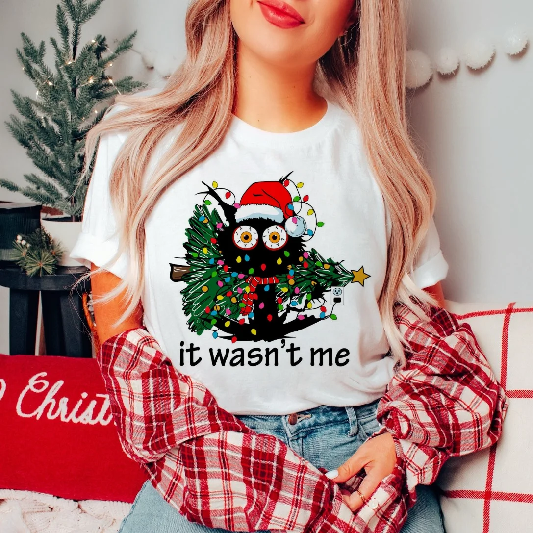 Funny Cat It Wasnt Me T-Shirt New Year Pattern Short Sleeved Women's Clothing Top Round Neck Printed Christmas Holiday T-Shirt