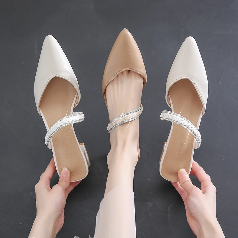 

Мюли женские на квадратном каблуке, сланцы, заостренный носок, блестящие, летняя обувь, модные шлепанцы