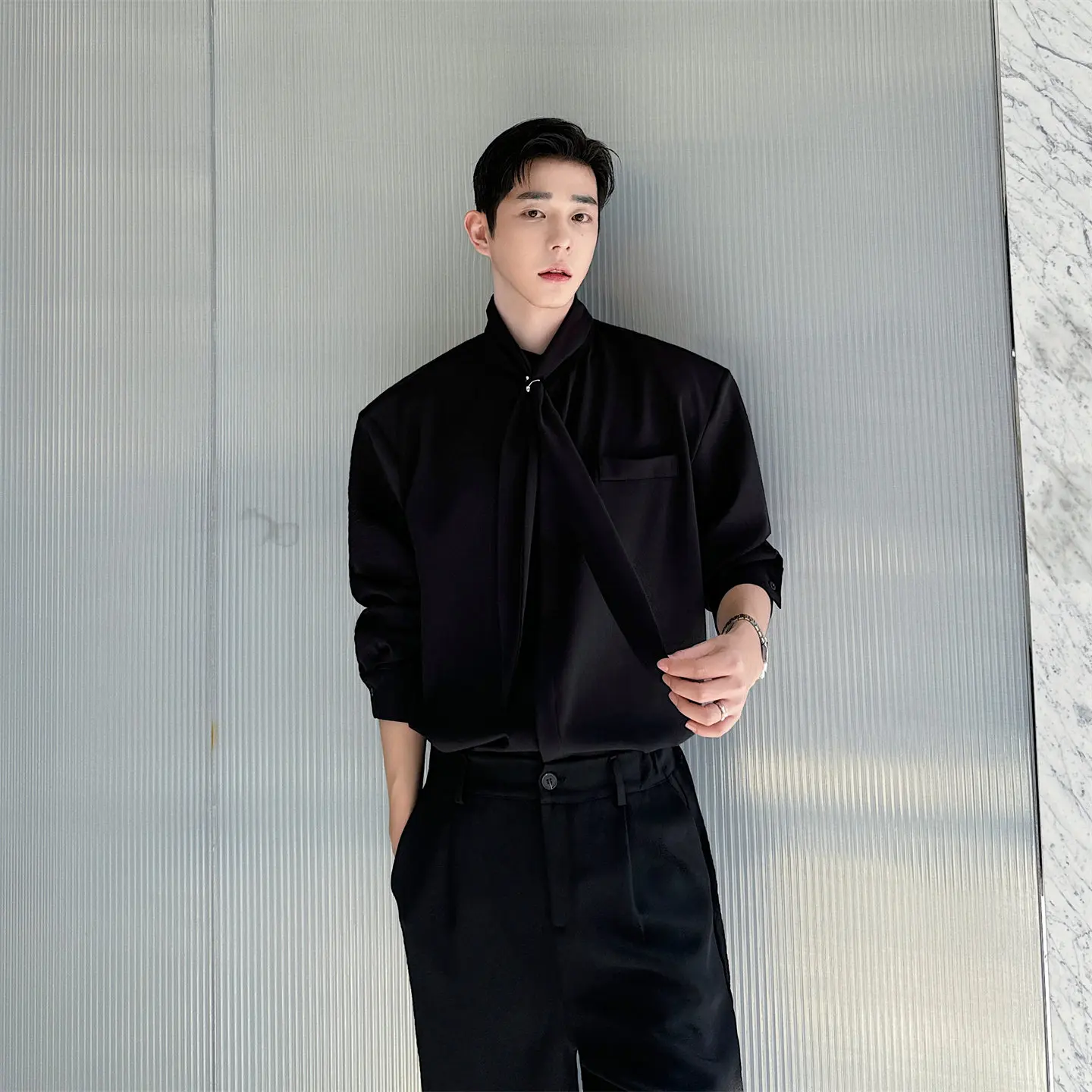 Trendy 2026 Loose Shirt with Detachable Collar Metal Decor Unique Style for Stage Performance Music Festival