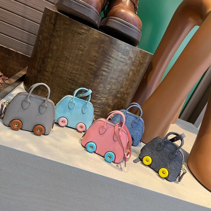 

Сумка для кукол BJD - подходит для кукол размеров 1/3, 1/4, 1/6, 1/8, мини-сумка-боулинг с колесиками, с принтом ладони, с крючками для подвешивания.