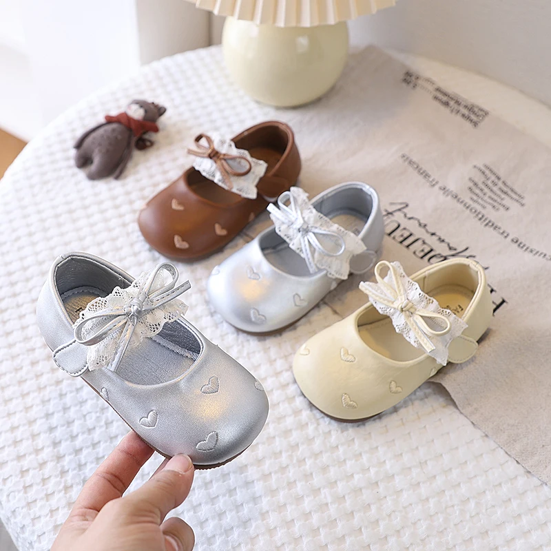 

Little Girls Leather Shoes Embroidered Heart Lace Bow-knot Cute Kids Flats Children Dress Casual Shoes Fashion Princess Sweet