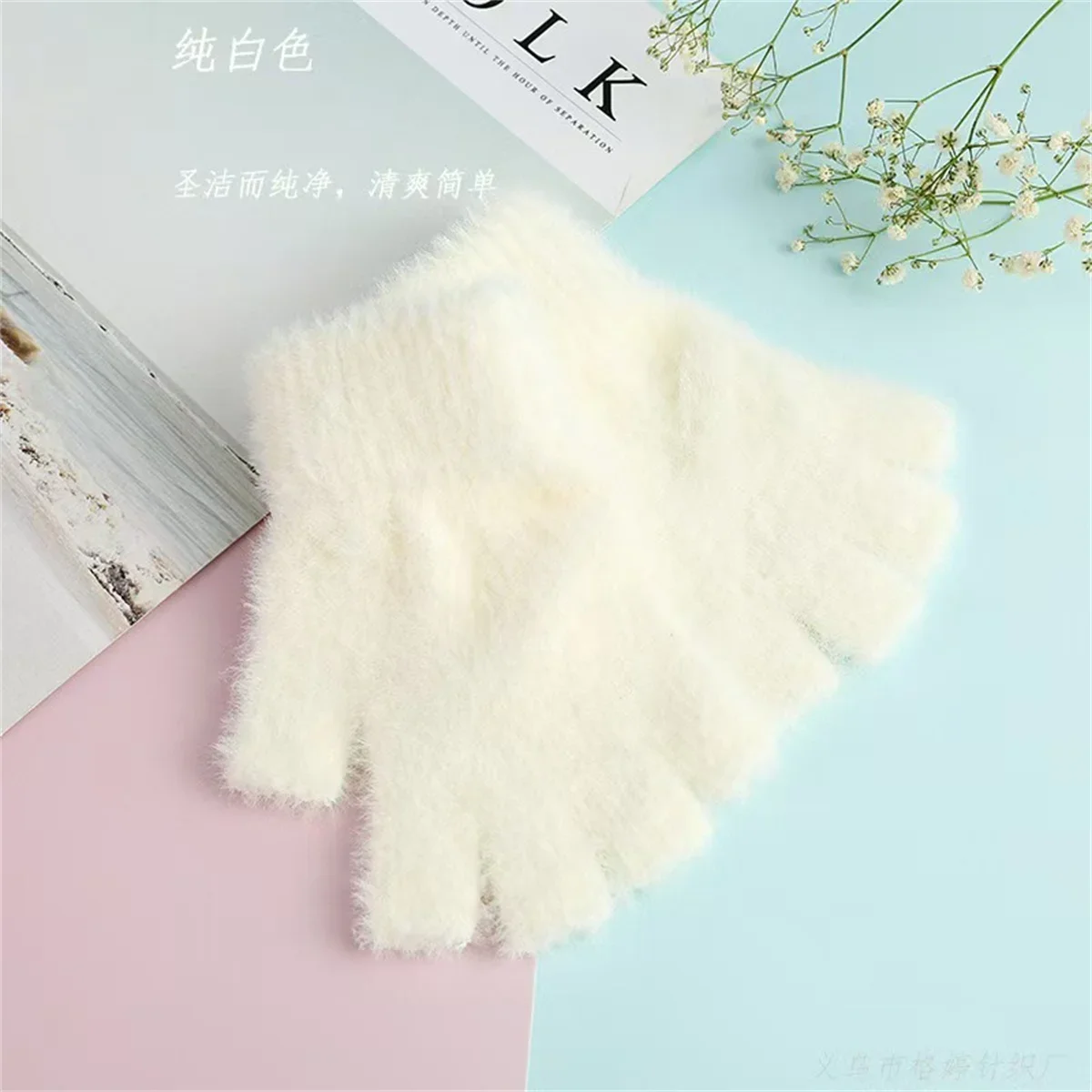 قفازات نسائية دافئة جديدة للخريف والشتاء تقليد الكشمير إصبع مكتب الكتابة قفازات الطلاب الشبابية الصديقة للبشرة