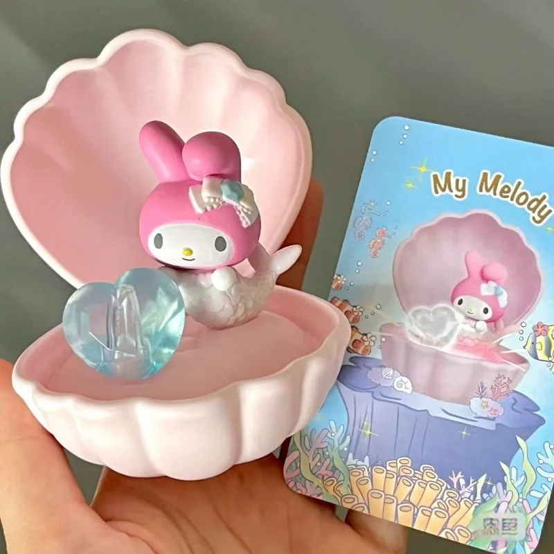 حقيقية سانريو حورية البحر الأسرة سلسلة صندوق أعمى ضوء الليل Kawaii نموذج بولي كلوريد الفينيل كورومي Pochacco سينامورول مرحبا كيتي هدية مزخرفة