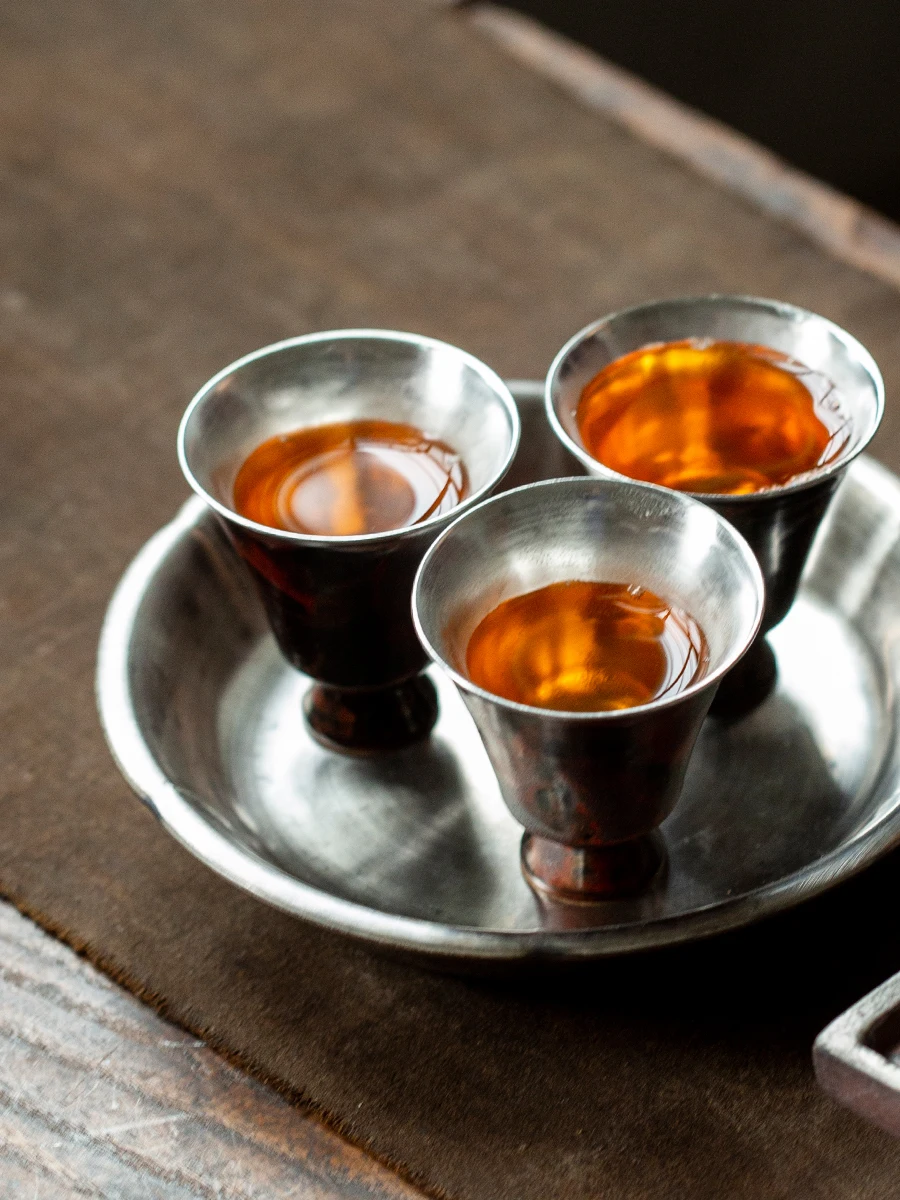 

Чайная чашка ручной работы из китайского серебряного фарфора с янтарной глазурью, для церемониального чаепития, с эффектом обжига, для владельца чайной церемонии