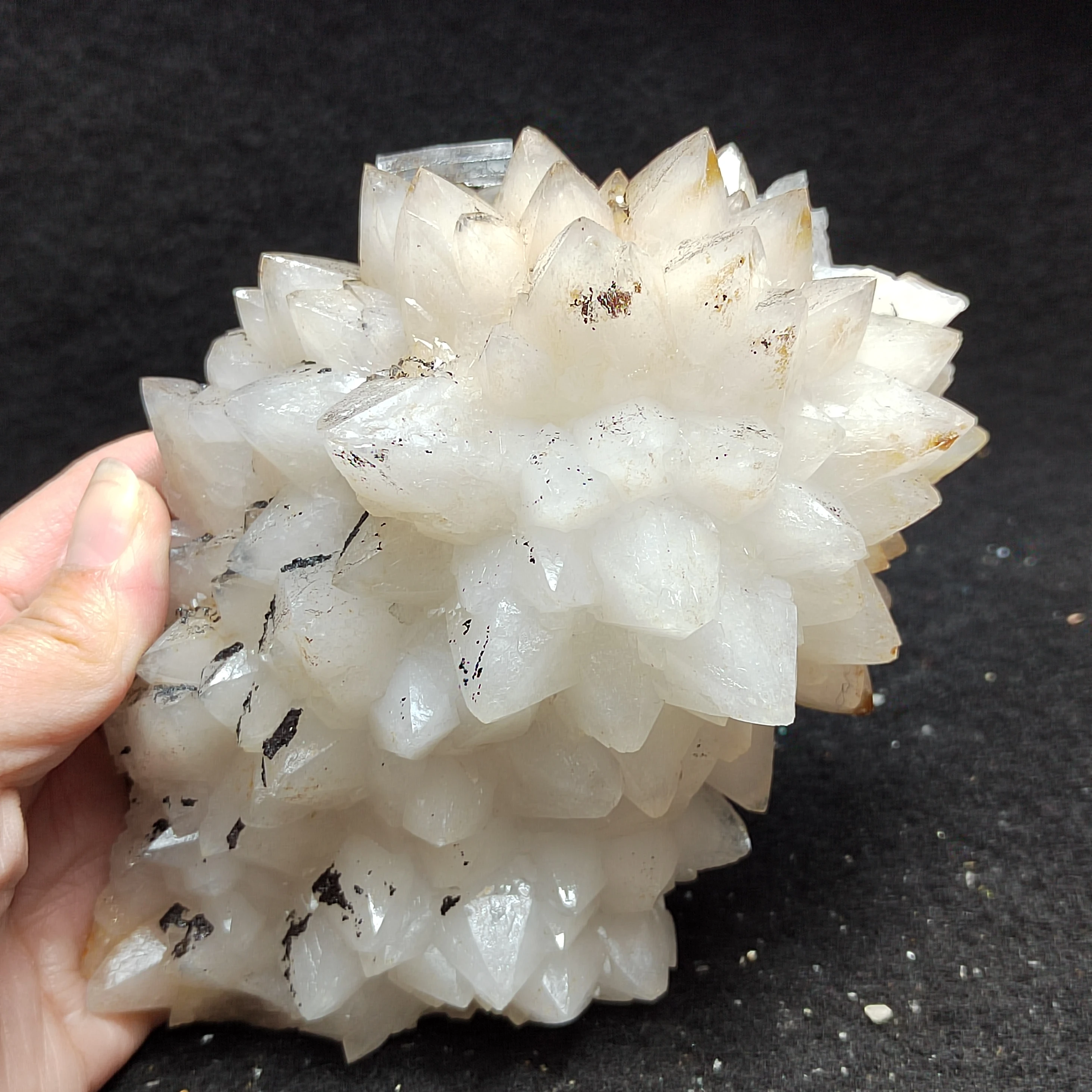 740.9gNatural rare columnar Aurora calcite and Crystal Cluster symbiosis geology teaching collection jewelry home decoration