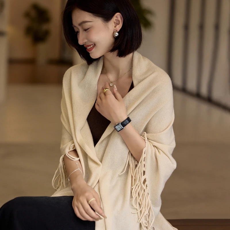 Shawl worn over women's 2025 new style cape, high-end fringed triangular scarf, knitted office cape, pure cashmere scarf