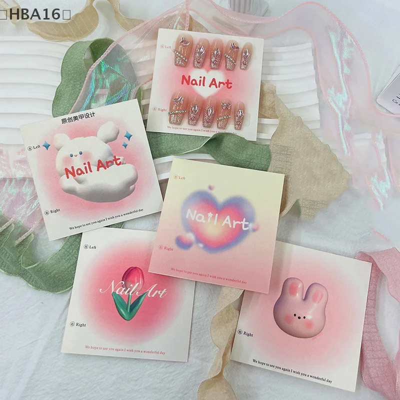 การ์ดกระดาษแข็งสำหรับติดเล็บปลอม 50 ชิ้น ขนาด 6.5x6.5 ซม. และ 8x8 ซม. ลายสำหรับตกแต่งเล็บ ใช้เป็นอุปกรณ์ถ่ายภาพ  สำหรับโชว์เล็บปลอม  ทำเล็บ