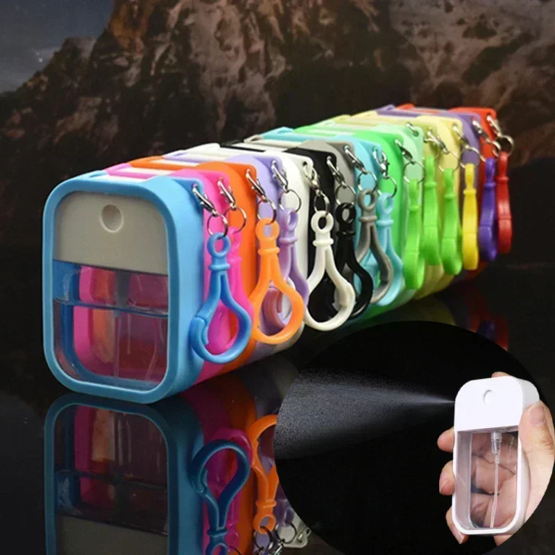 CNKESS 38 مللي رذاذ صغير معقم رذاذ نباتي معقم لليدين مع سلسلة مفاتيح عطر كحول زجاجة رذاذ الماء 2028 #1