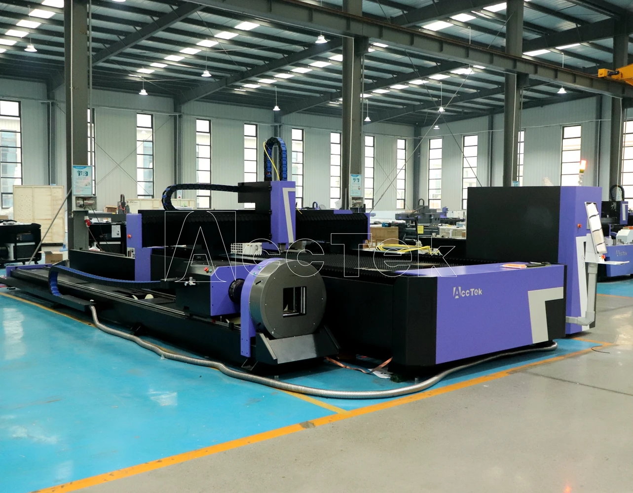 เครื่องตัดแผ่นโลหะไฟเบอร์เลเซอร์12KW 6KW สำหรับตัดประตูเหล็ก20มม.