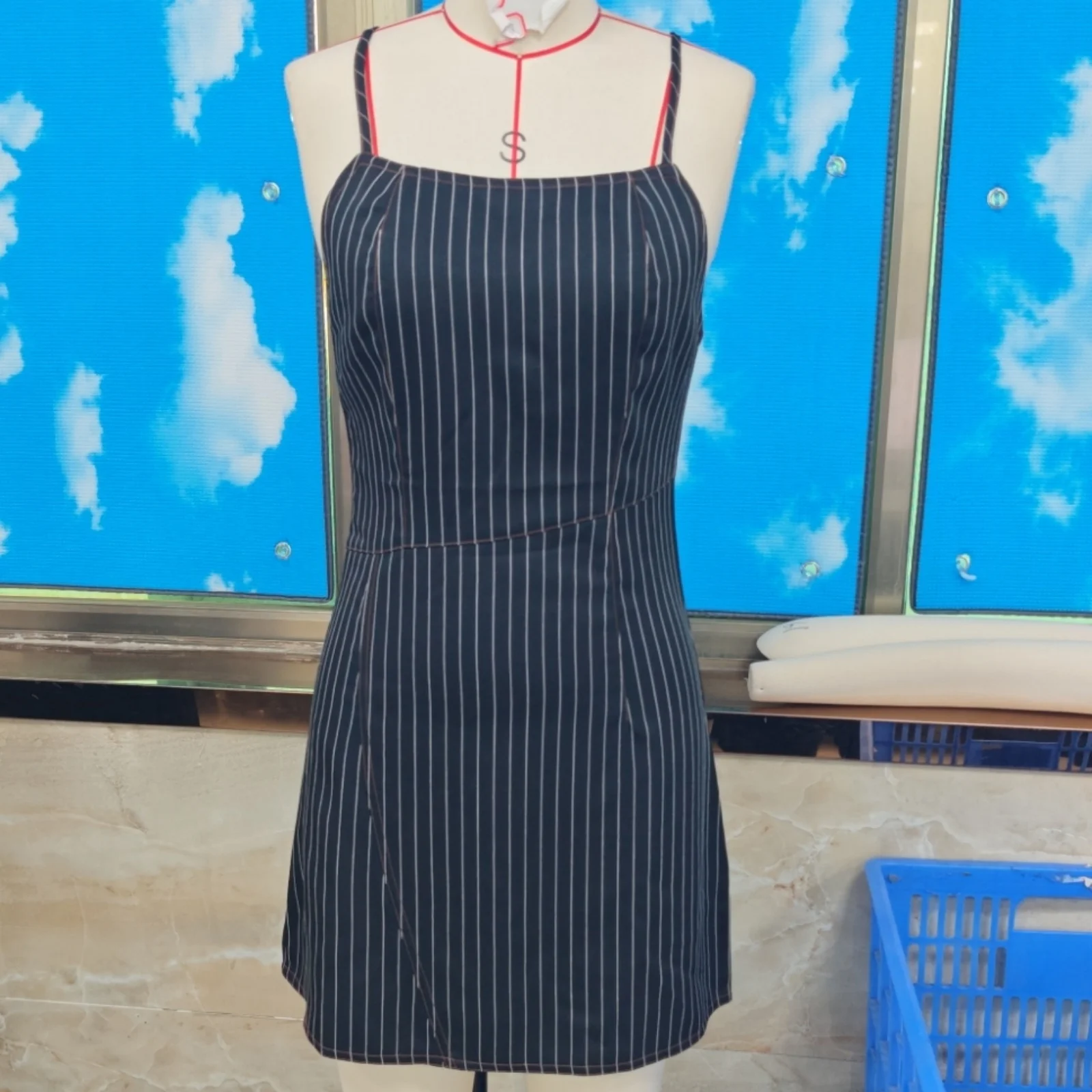 Vrouwen spaghetti mouwloze zomer mini-jurk gestreepte print backless denim cami-jurken streetwear