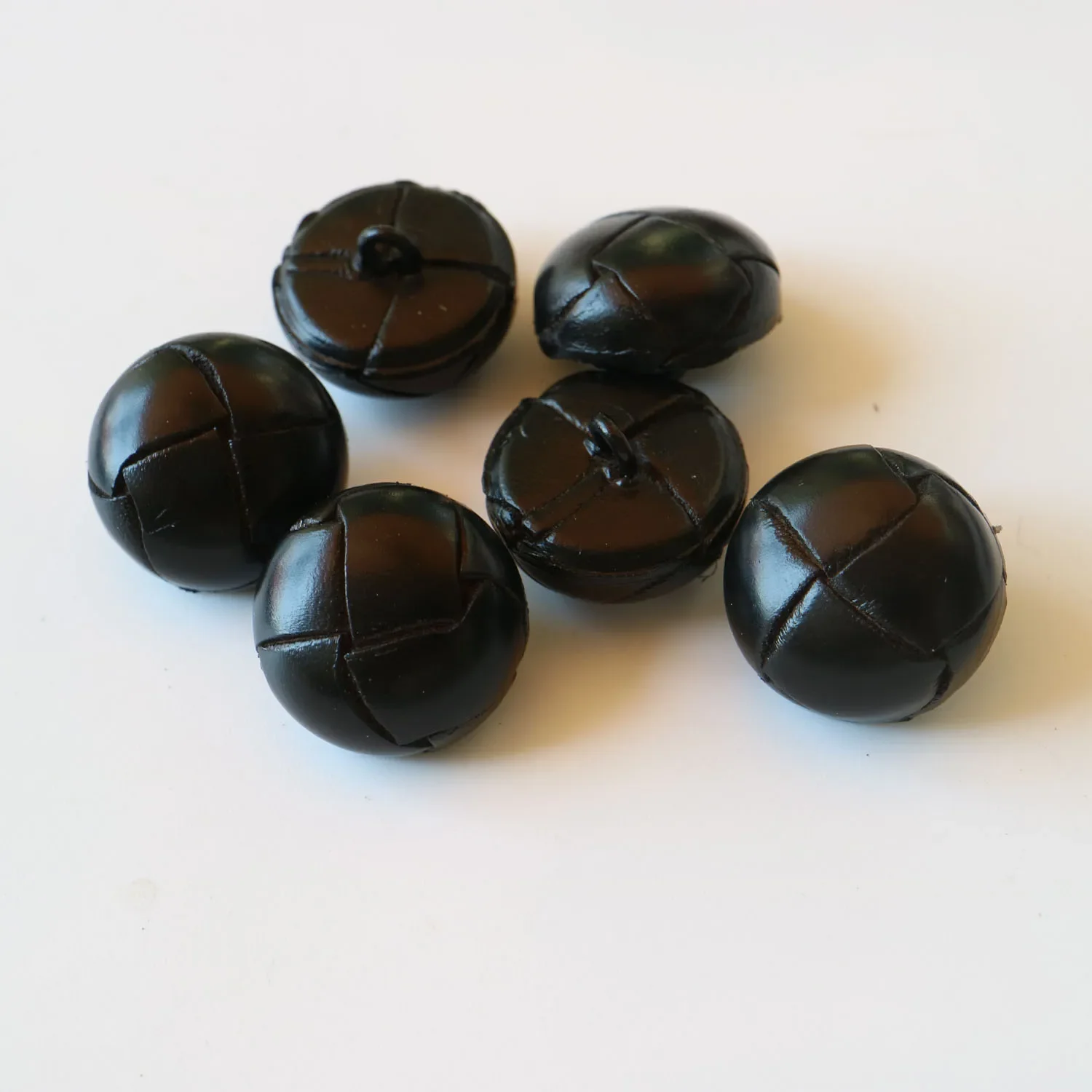 6pc/lot Genuine Leather covered buttons 15/19/21/23/26mm High quality beige black brown leather button for coats jacket buckle