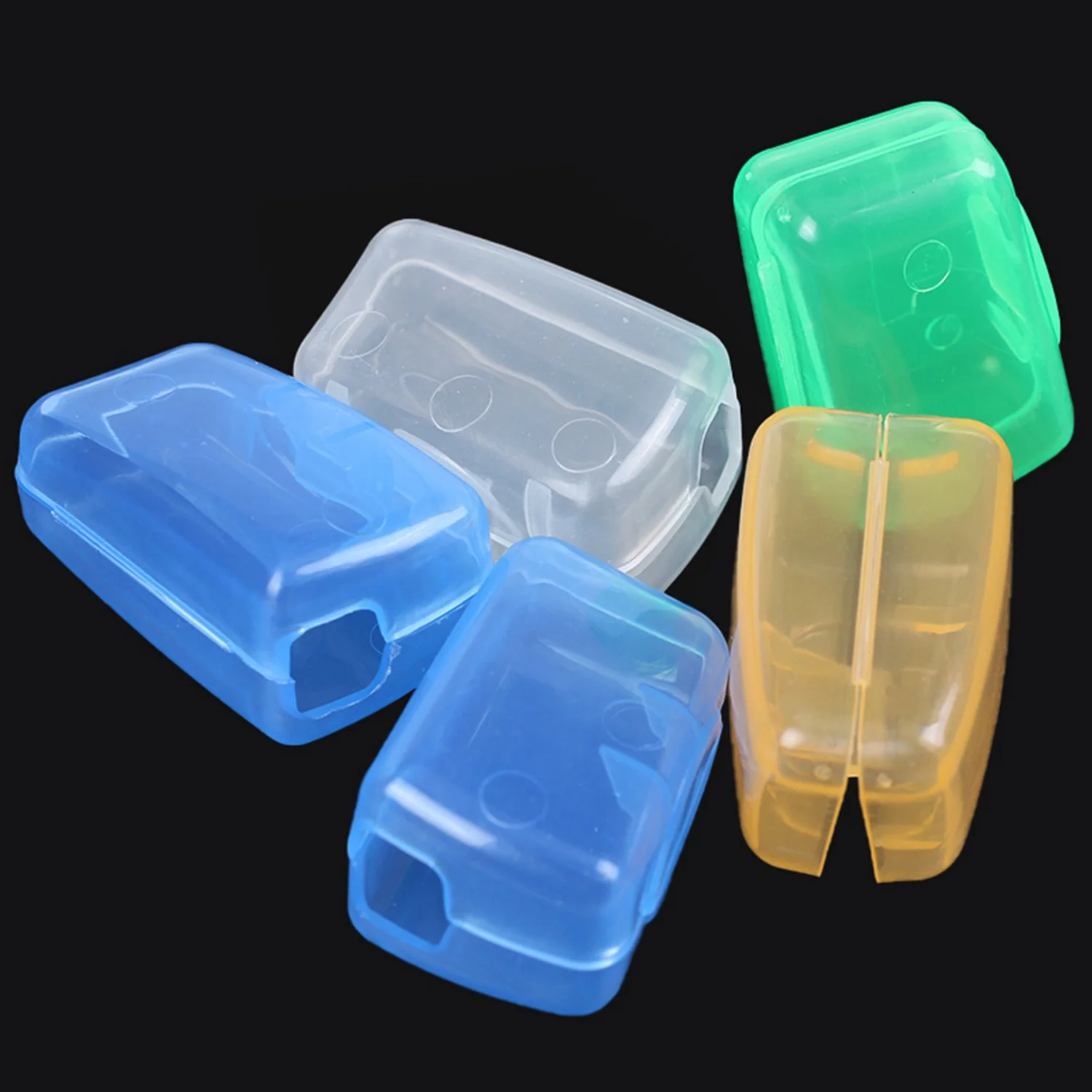 10 Pcs Portable Brushes Cap Cases Covers Toothbrush Holder Home World Tourism Camping (Random Color)