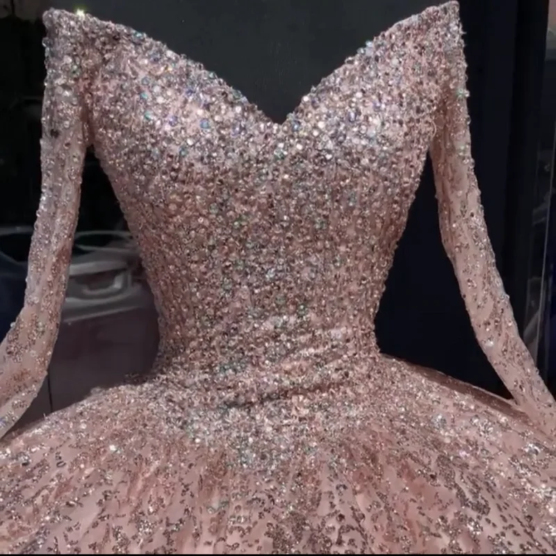 Vestido de quinceañera de lujo rosa brillante para niña, vestido de Baile de Princesa de cumpleaños de manga larga con cuentas de lentejuelas, 15 vestidos, 2022