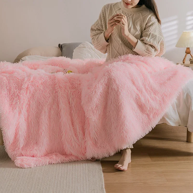 Pink Faux Fur Blankets Soft Fuzzy Fluffy Blankets, Warm Thick Long Hair Shag Lightweight Cozy Throw for Bedroom Sofa Couch Bed